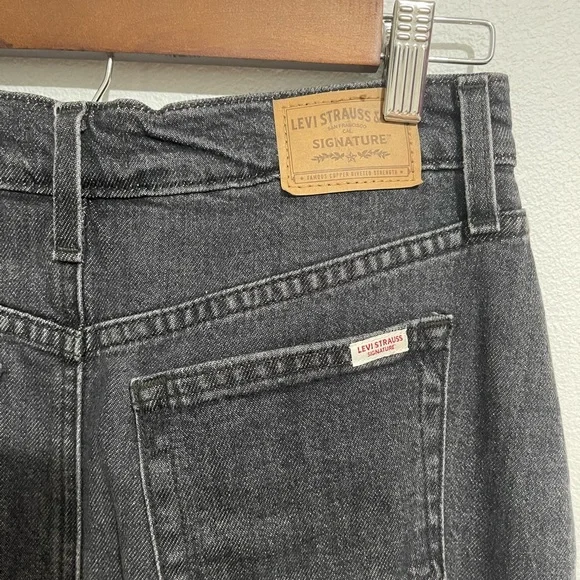 Levi's Wash Black Maxi Skirt - Picture 4 of 7